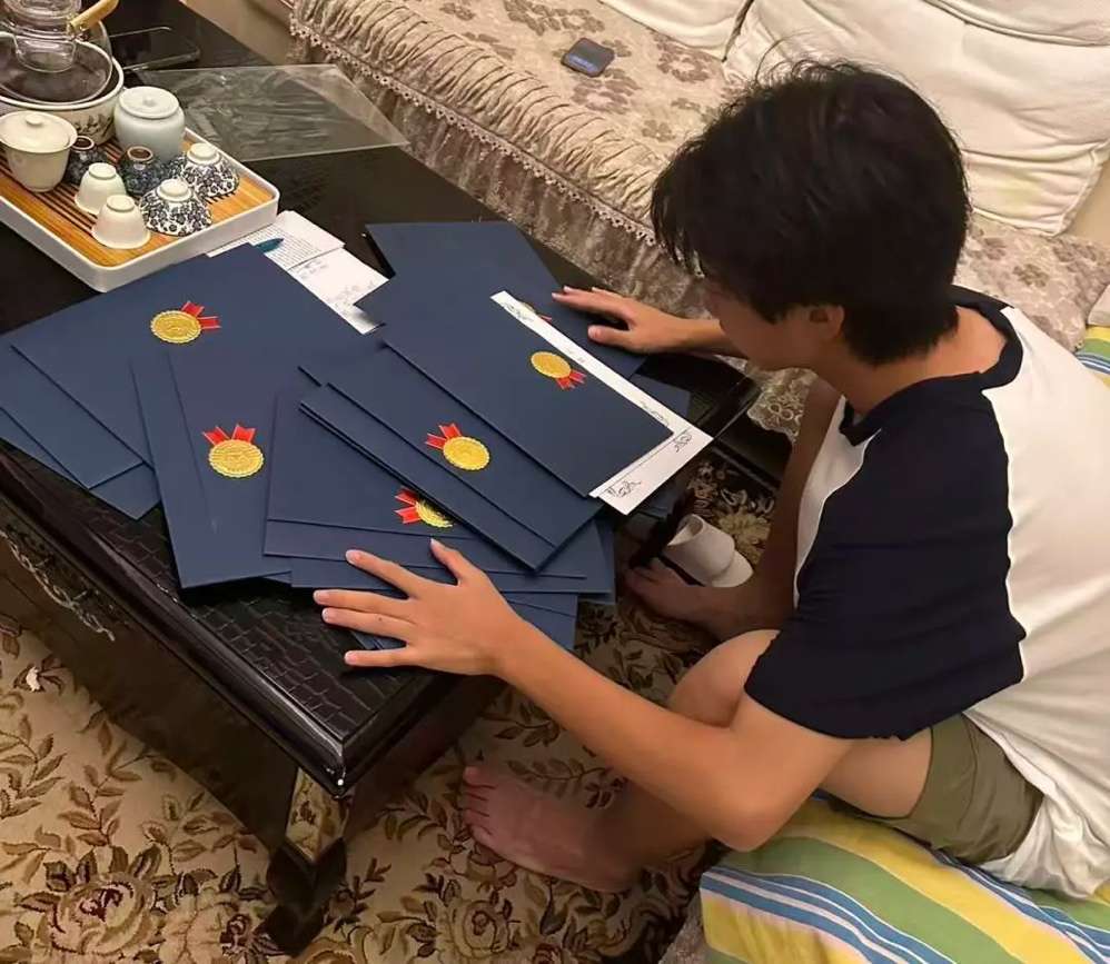 Raymond创建国际学校音乐联盟,为孤独症儿童筹备慈善音乐会