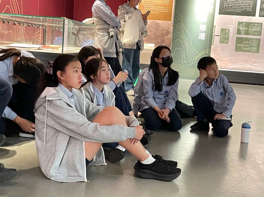 北京耀中学生完成传统印刷杰作