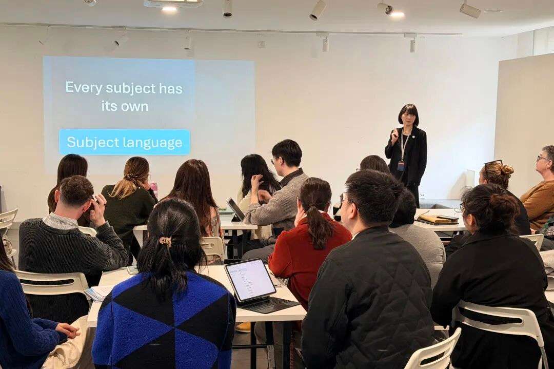 耀中耀华为教师提供持续PD专业发展培训，教师参与EAL教学PD（上海古北）