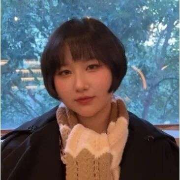 上海耀华古北校区数字媒体设计导师 Domily Long 肖像，解读AI辅助创作的教育观点
