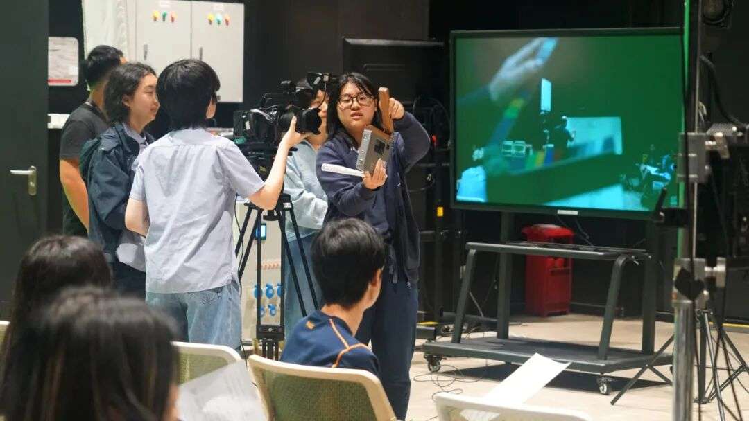 西交利物浦大学影视艺术学院:专业教学设施与国际化资源支持合作交流